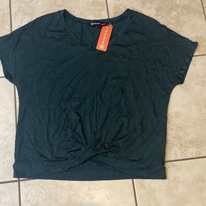 Knotted at the waist Wantable T-shirt, green